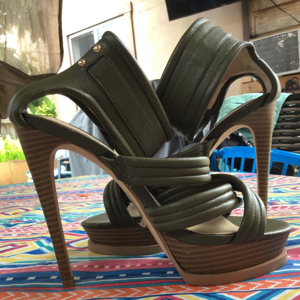 Sophia and Lee Forest green Heels